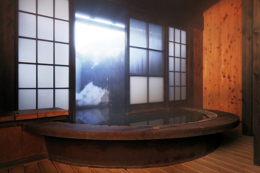 Okada Ryokan Warakutei Takajama Exteriér fotografie