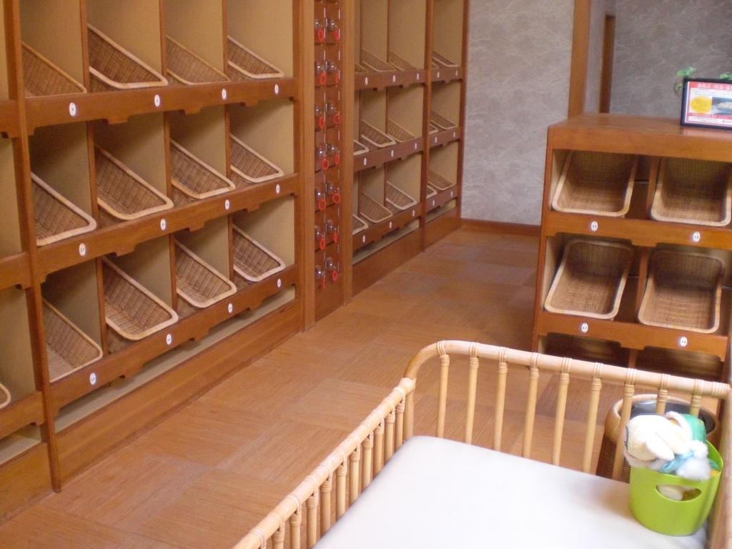 Okada Ryokan Warakutei Takajama Exteriér fotografie