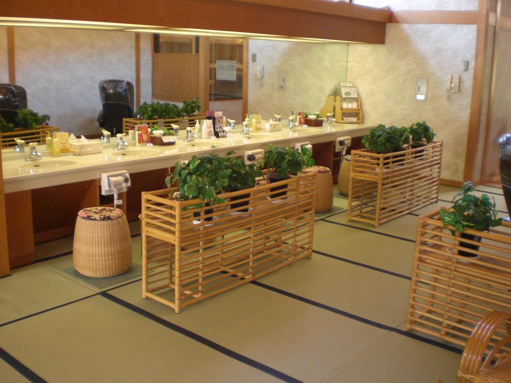 Okada Ryokan Warakutei Takajama Exteriér fotografie