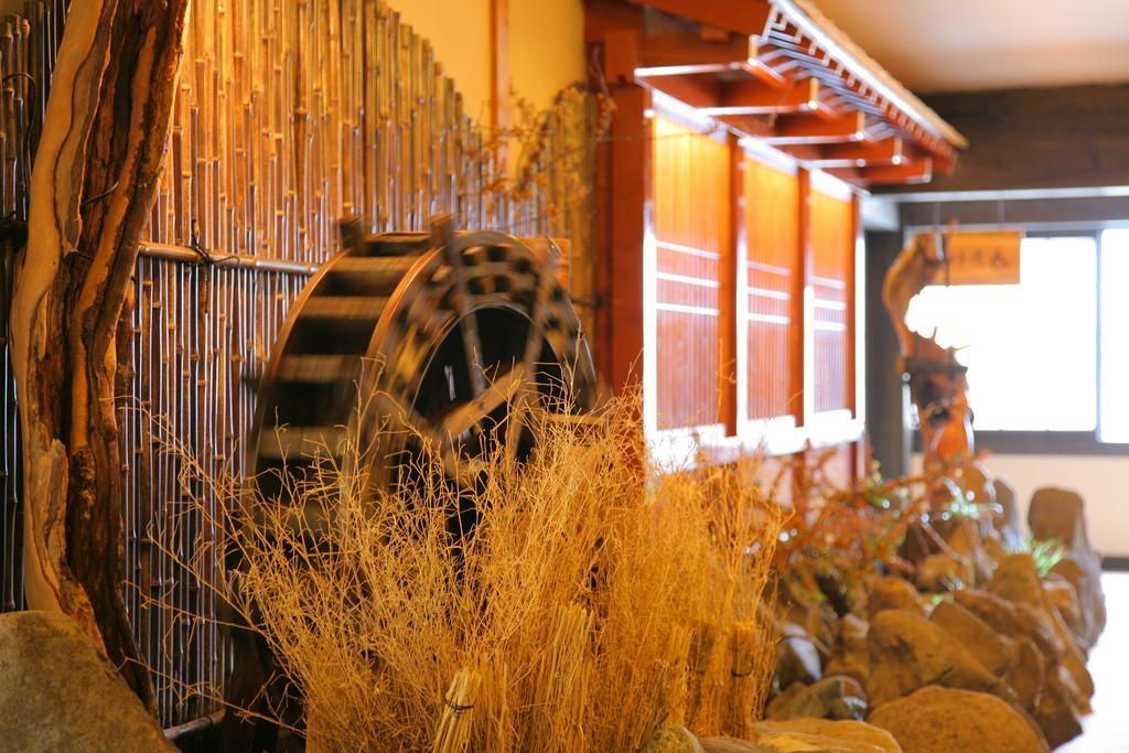 Okada Ryokan Warakutei Takajama Exteriér fotografie