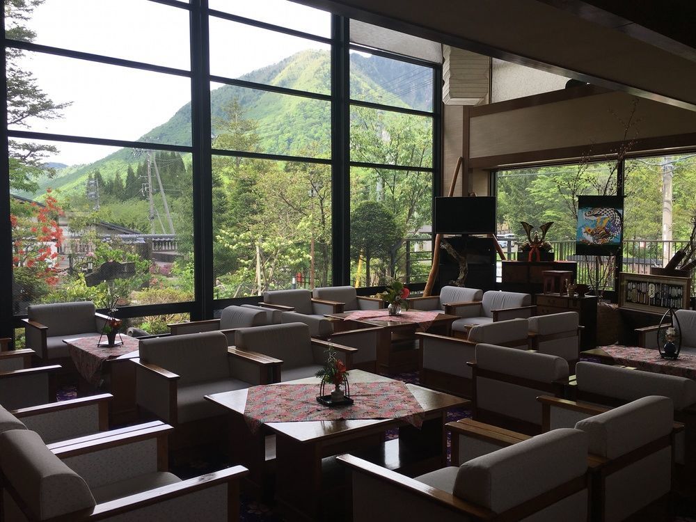 Okada Ryokan Warakutei Takajama Exteriér fotografie